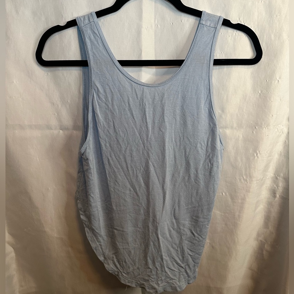 Built apparel crop top
